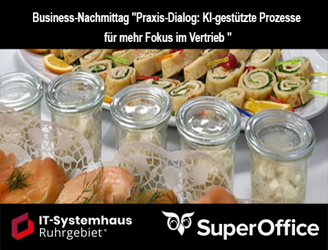 Platte mit verschiedenen Häppchen und Gläsern mit eingelegtem Gemüse auf einem Tisch bei einer Veranstaltung von IT-Systemhaus Ruhrgebiet.